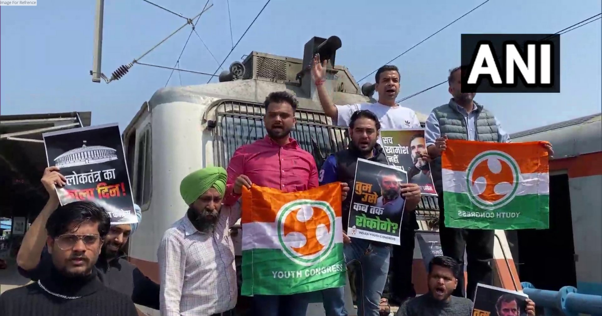 Congress workers protest across country against Rahul Gandhi's disqualification
